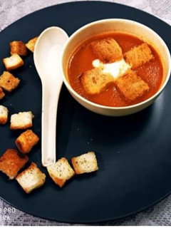 टमाटर का सूप (Tamatar ka soup recipe in hindi) रेसिपी मुख्य फोटो