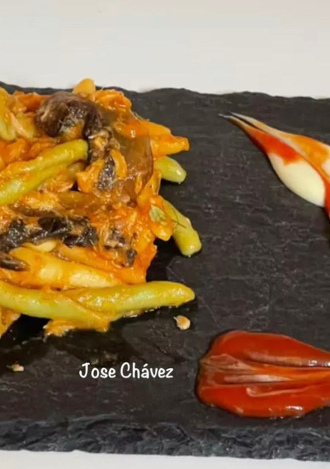 Una foto de Fusilli pugliesi tris con atún y champis