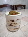 Mousse di ricotta con amaretti e crema di pistacchio