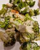 Brócoli asado con tahini