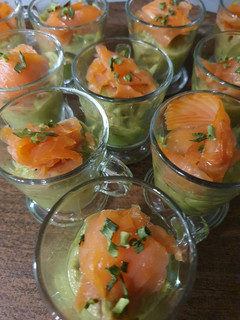 Une photo de Verrines saumon avocat