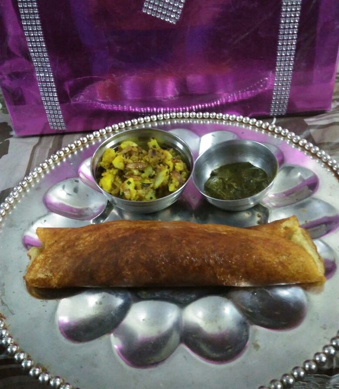 A picture of Adani dosa.