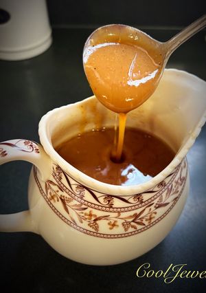 A picture of Turkey Gravy.