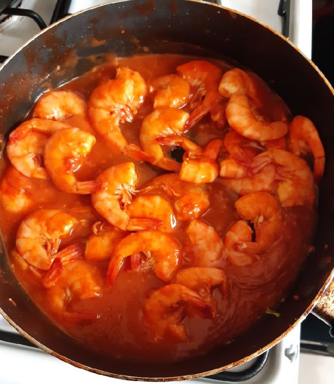 Una foto de Camarones a la diabla