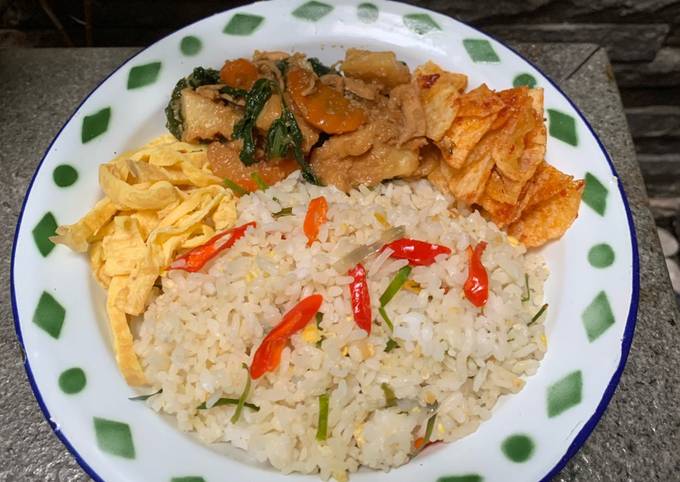 Nasi Goreng Daun Jeruk