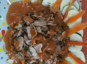 Una foto de Bonito con Salsa de Vita Nova y Mantequilla