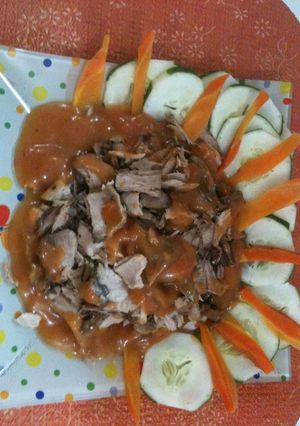 Una foto de Bonito con Salsa de Vita Nova y Mantequilla