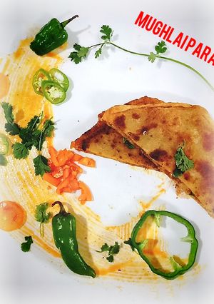 A picture of Mughlai paratha.