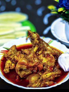 চিকেনের লাল ঝোল (chickener laal jhol recipe in bengali) রেসিপির প্রধান ছবি