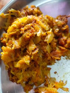 कैबेज बेसन सब्जी (Cabbage besan sabzi recipe in Hindi) रेसिपी मुख्य फोटो