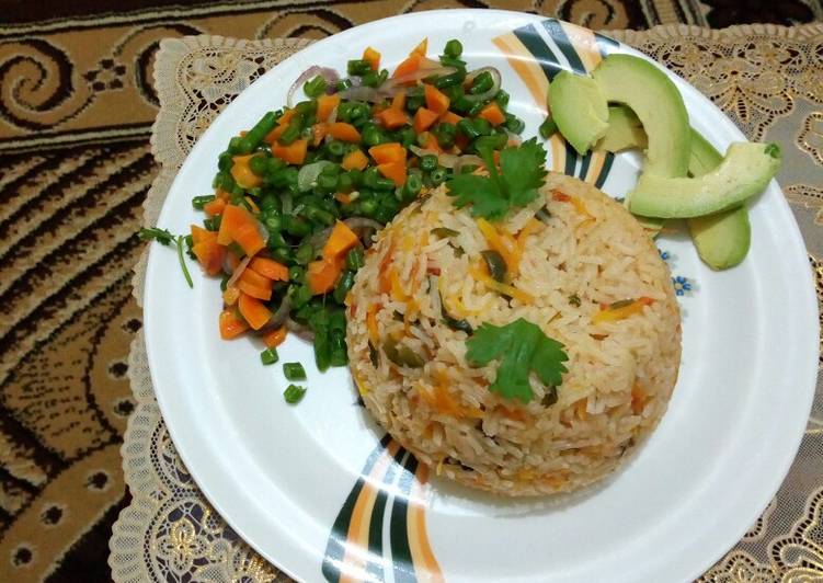 Fried rice with mixed vegetable