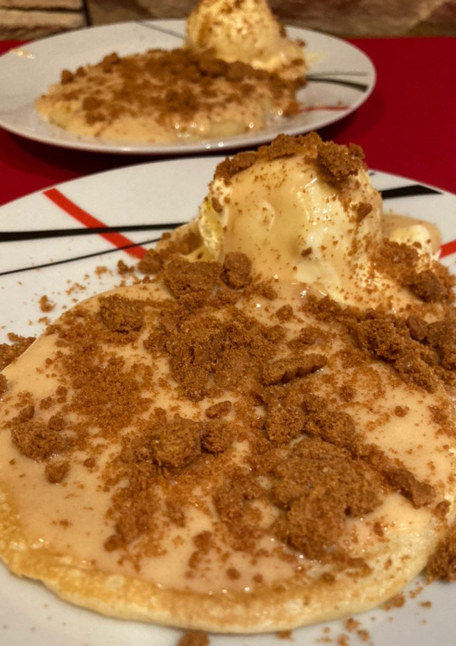 Una foto de Tortitas navideñas con crema de turrón