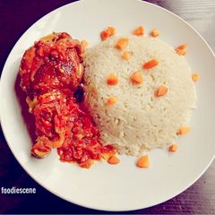 A picture of Coconut Rice and sauce.