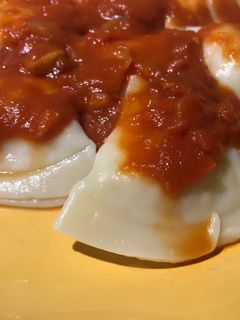 Una foto de La mar estaba serena...(Pasta rellena de 🐟 y 🍤)