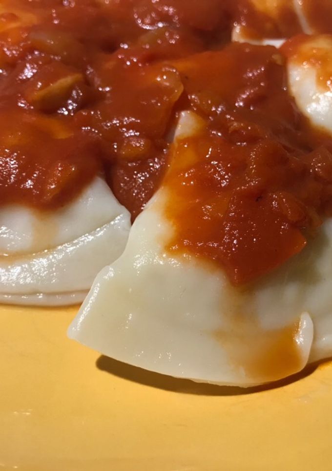 Una foto de La mar estaba serena...(Pasta rellena de 🐟 y 🍤)