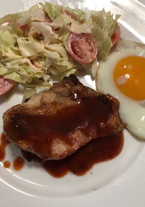รูปของ สเต็กหมูพริกไทยดำ ราดซอสบาบีคิว