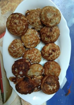 A picture of Bengali Kolar Bora / Ripe Banana Pakora.