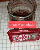 Σπιτική μερέντα με σοκολάτα KitKat
