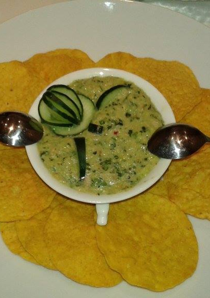 Una foto de Dip de palta (aguacate) Y Atún!