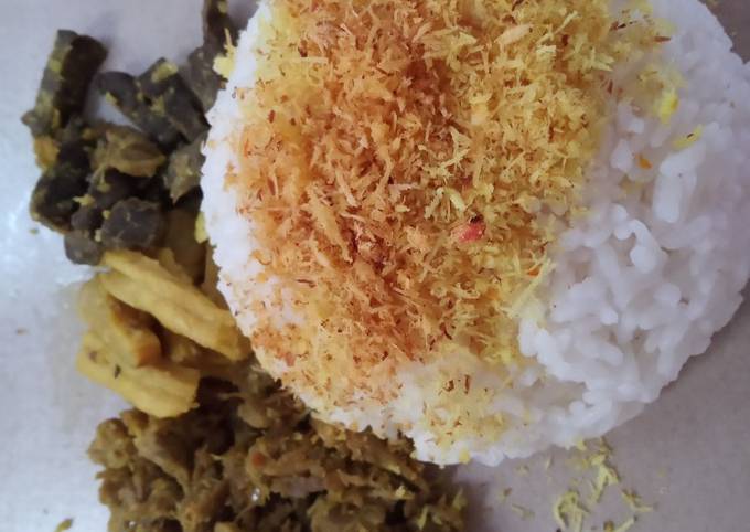 Nasi Krawu & Babat lengkap dengan Poya Kuning & Merah