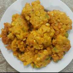 A picture of Bakwan jagung manis empuk 😙😘.