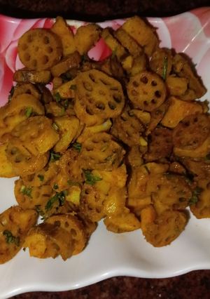 A picture of Lotus Cucumber Vegetable.