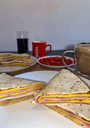 O poză a rețetei Omletă în lipie.