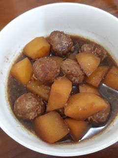 Foto resep Semur bola-bola daging & kentang