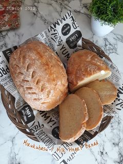Foto resep Mirukuhasu / Milk Heart Bread (Fresh Cream Bread)