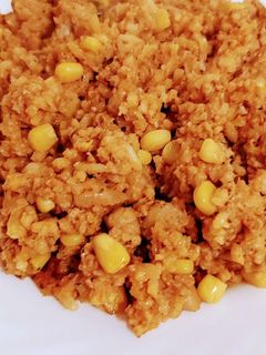"Chili con carne",morzsolt kukoricával,csicseriborsóval,rizzsel recept fotója