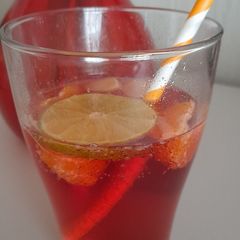A picture of Moctail : crodino with gingerbeer and agave.