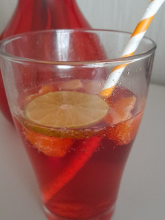 A picture of Moctail : crodino with gingerbeer and agave.