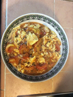 A picture of Fried tomato eggs.