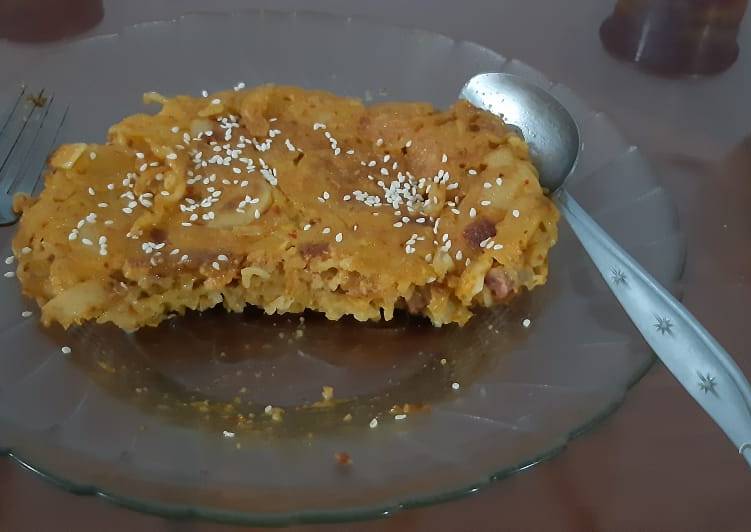 Langkah Mudah untuk Membuat Pizza mie tanggal tua yang Lezat Sekali