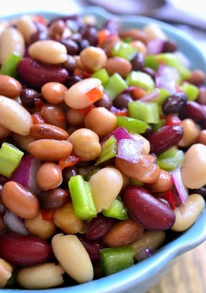 A picture of 5 bean salad.