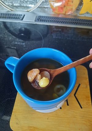 Hình của món Chè sen long nhãn táo đỏ.
