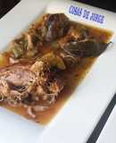 Codillo con setas y alcachofas