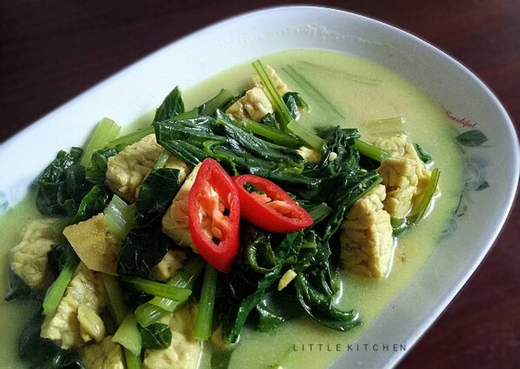 Tempe sawi kuah kuning