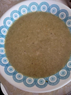 Una foto de Cremosa sopa de verduras 🥕🥔