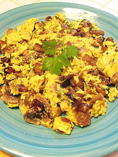 Foto principal de Huevos revueltos con champiñones - novatos