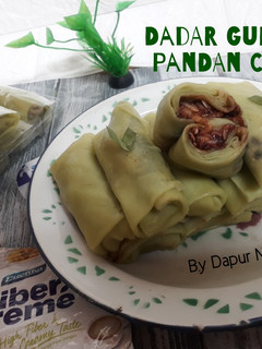 Foto resep Dadar Gulung Pandan CokPisJu (Coklat-Pisang-Keju)