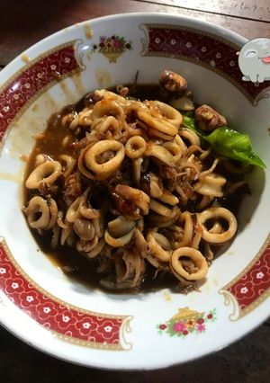 Foto resep Cumi Saos Tiram Pedas Manis 🦑🐙 (mudah simple)