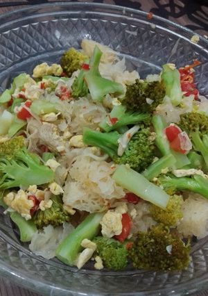 Foto resep Tumis jamur salju dan brokoli