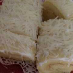 รูปของ Bolu Gulung Keju