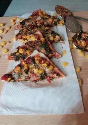 A picture of Corn spinach cheese toast.