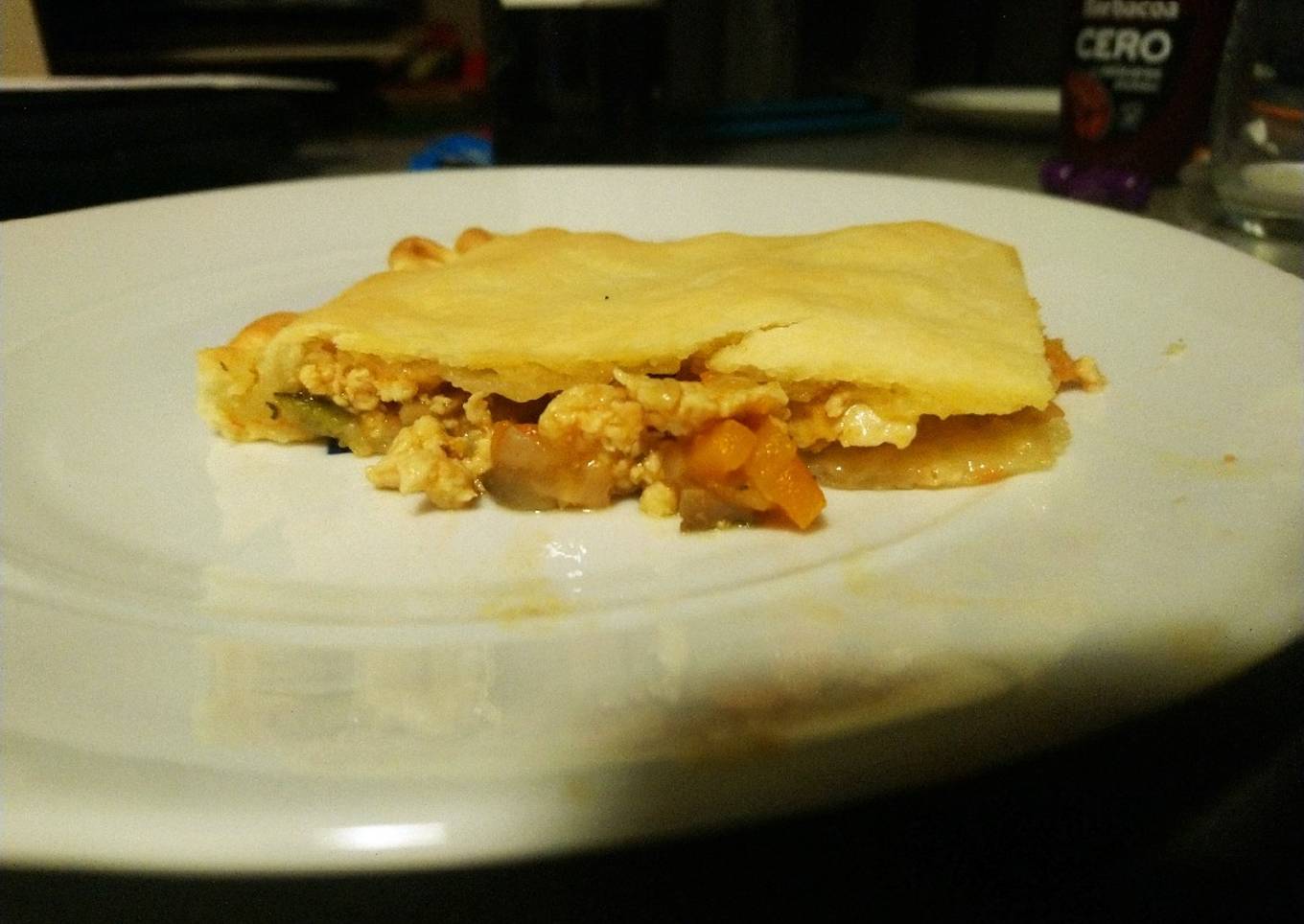 Empanada de pollo con verduras y setas