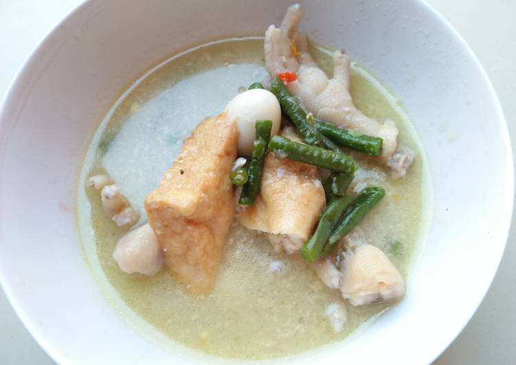 Sayur santen ceker pedes