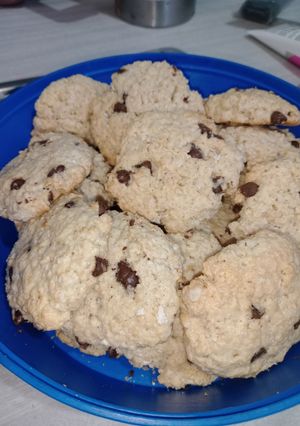Una foto de Galletas de avena, coco y chips de choco