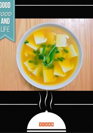 Hình của món Canh bí đỏ nấm kim.