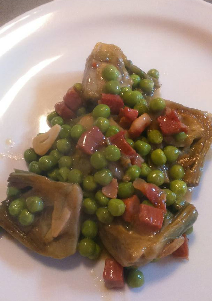 Una foto de Alcachofas con jamón